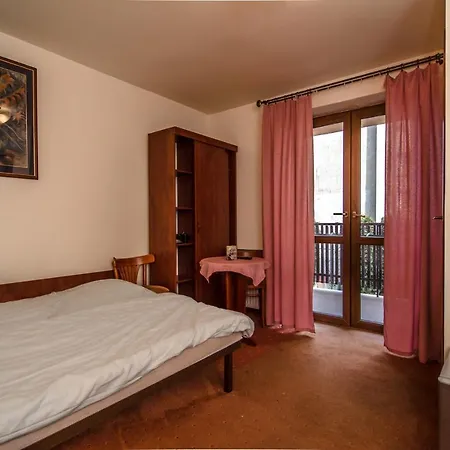 Hotel Anna And Mielno (Koszalin)